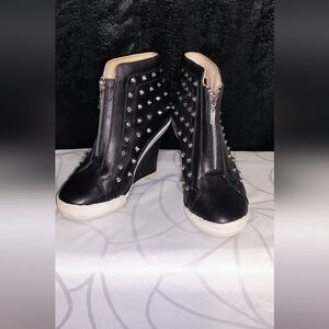 UES Black Leather Studded Boots Size 6.5
